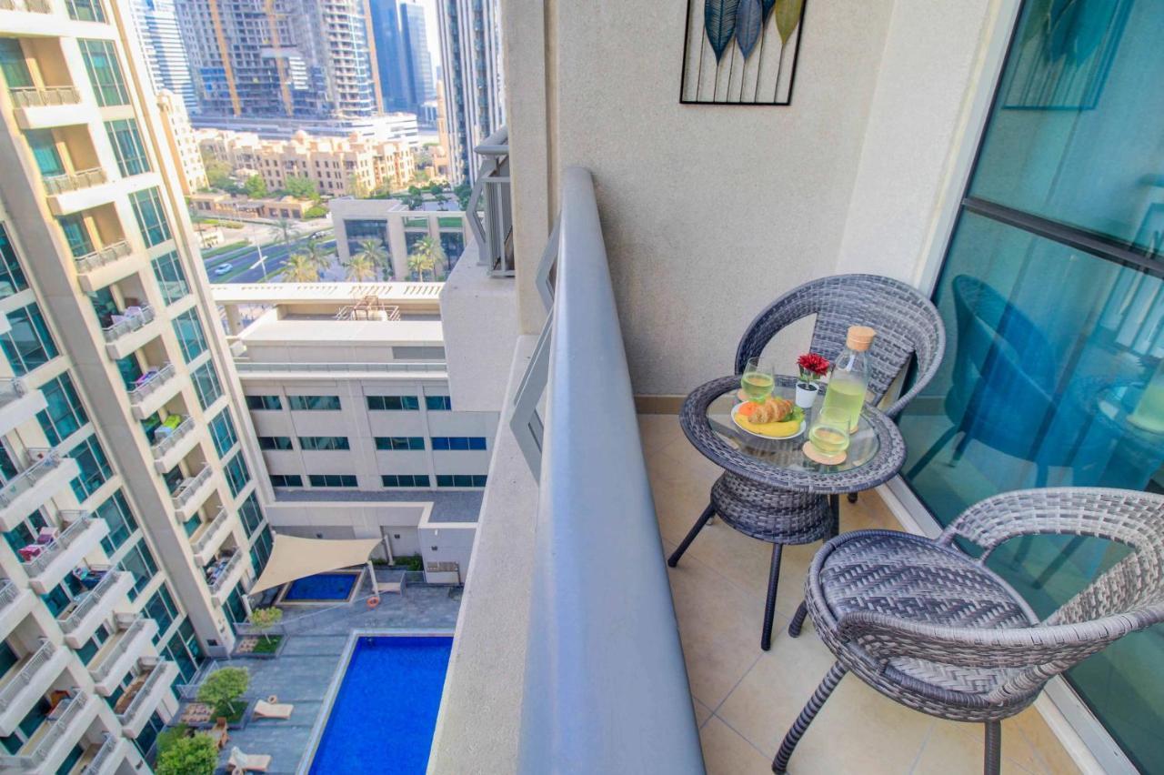 Durrani Homes - Luxurious Studio Near Dubai Mall With Pool View Екстериор снимка