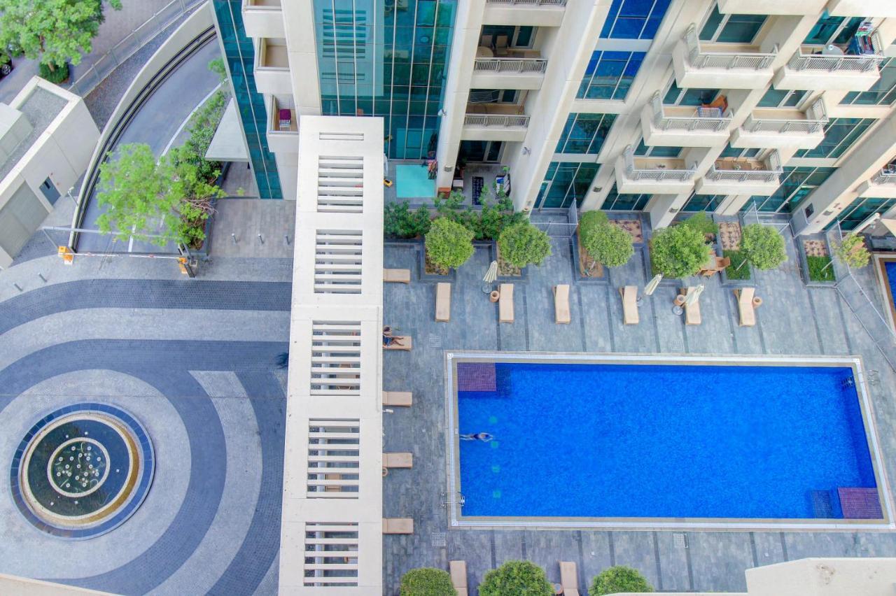 Durrani Homes - Luxurious Studio Near Dubai Mall With Pool View Екстериор снимка