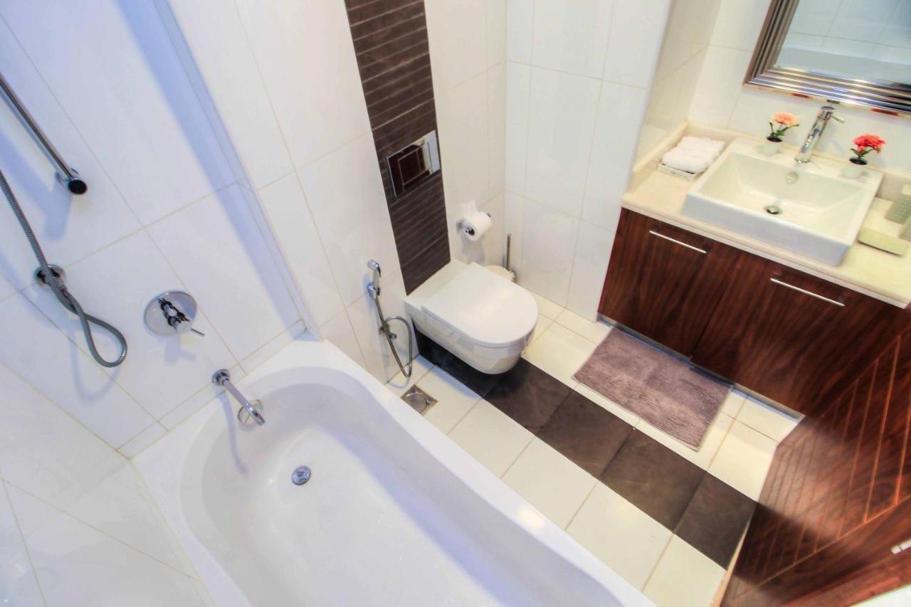 Durrani Homes - Luxurious Studio Near Dubai Mall With Pool View Екстериор снимка
