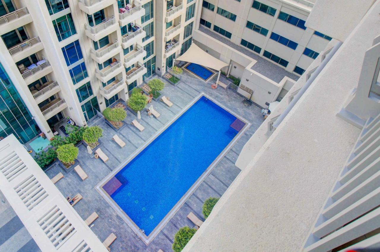 Durrani Homes - Luxurious Studio Near Dubai Mall With Pool View Екстериор снимка